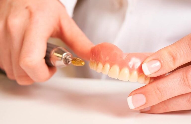 Chrome Dentures | Affordable Dentures | Denture Repair Cost