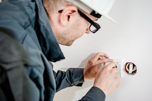 Professional Electrician in Springfield