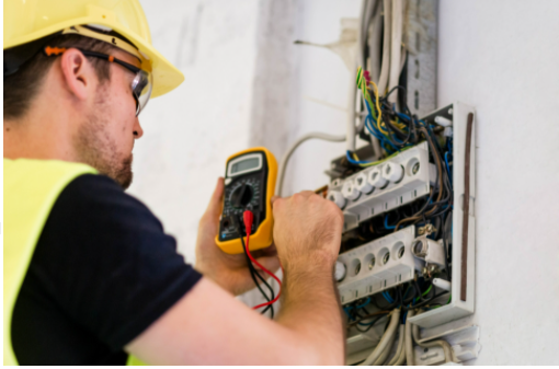 Electrician in Ozark Mo